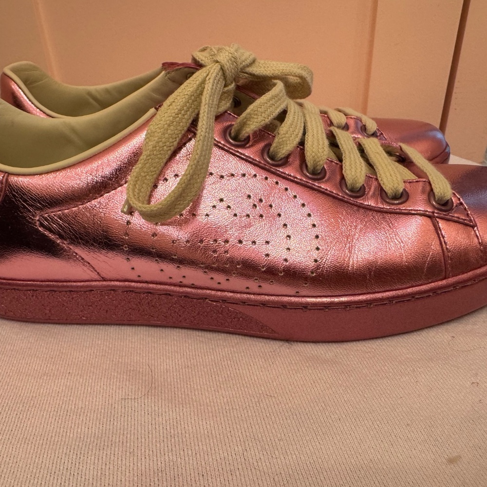 Gucci - Picture 3 of 6